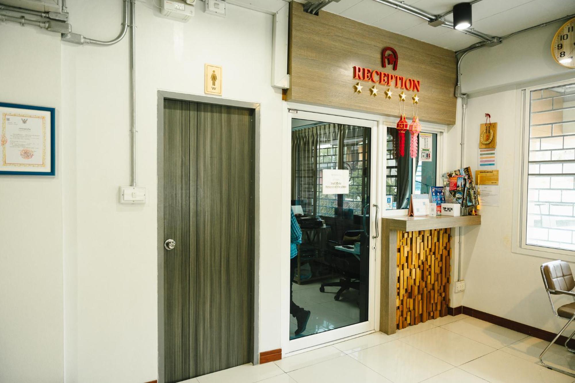The Ten Hotel Thippanate Chiang Mai Extérieur photo